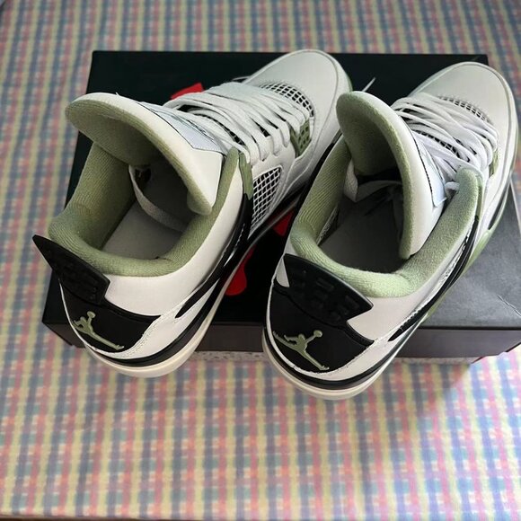 Nike Air Jordan 4 Retro Seafoam Oil Green - Picture 4 of 6
